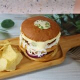 PUNJABS CAKE n BAKE - CHEESE BURGER
