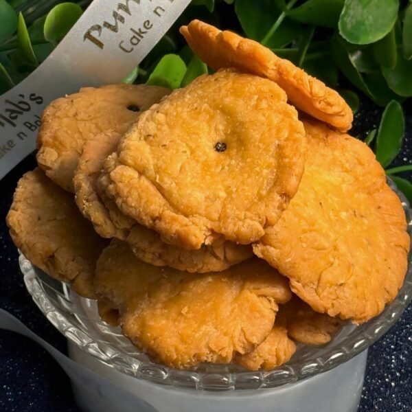 Punjab Bakers - KALI MIRCH MATHRI