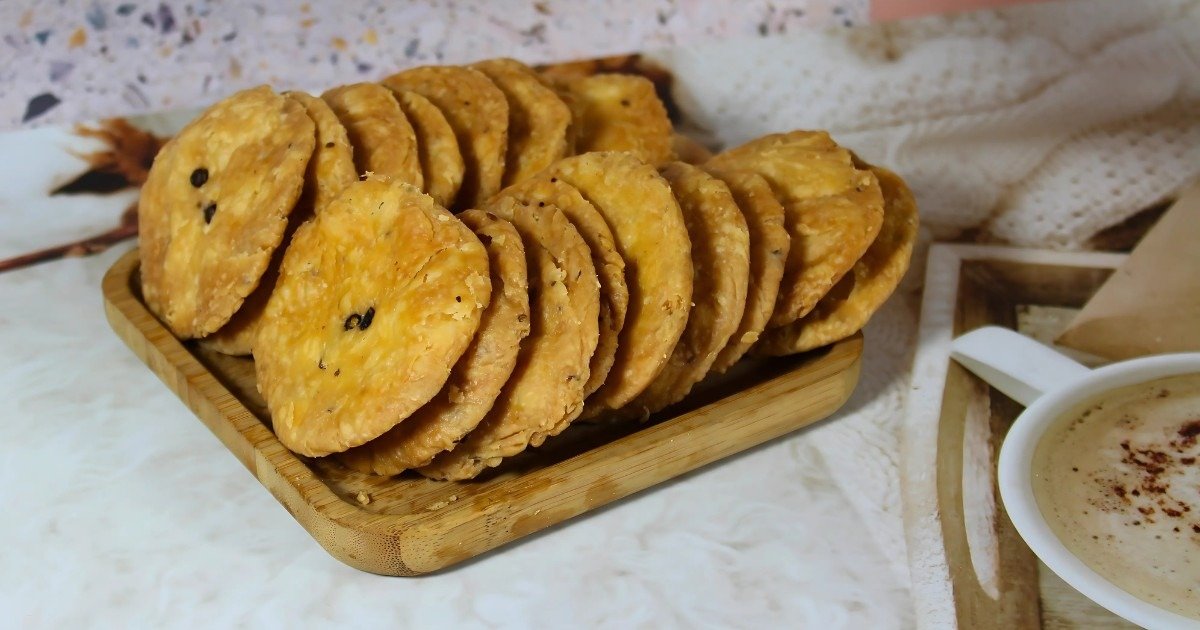 PUNJABS CAKE n BAKE - Fresh Mathri in Aligarh for Celebrations and Gatherings