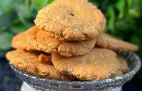 PUNJABS CAKE n BAKE - Enjoy the Taste of Traditional Mathri in Aligarh