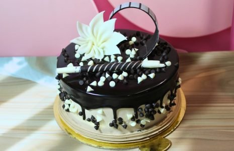 PUNJABS CAKE n BAKE - Make Every Celebration Memorable with the Best Cakes in Aligarh